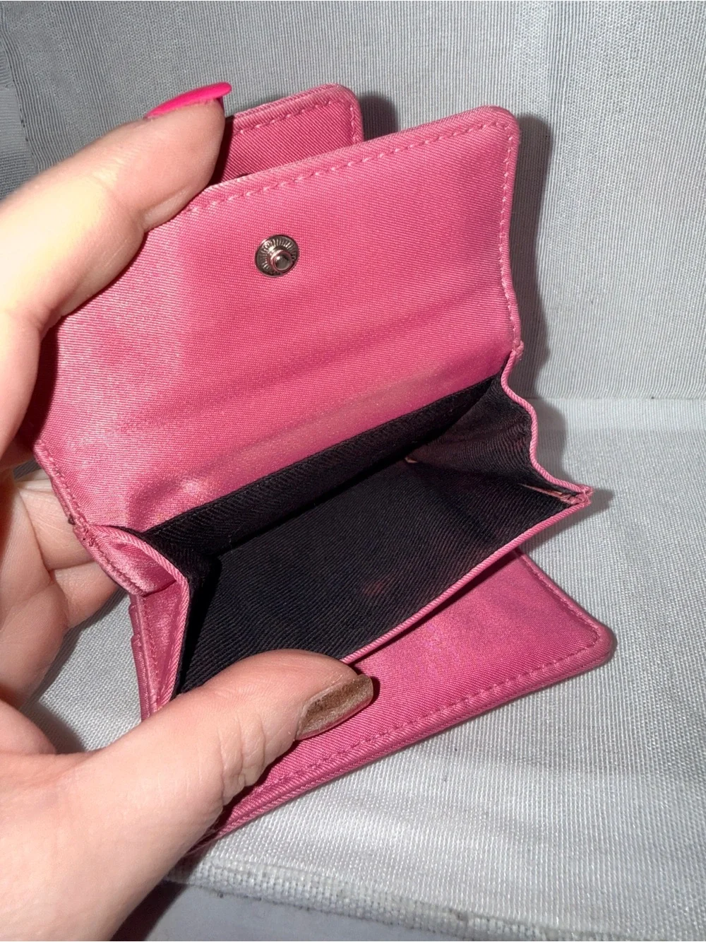 ✨ Vintage Kate Spade Pink Compact Wallet ✨ Perfect for a girls night out!